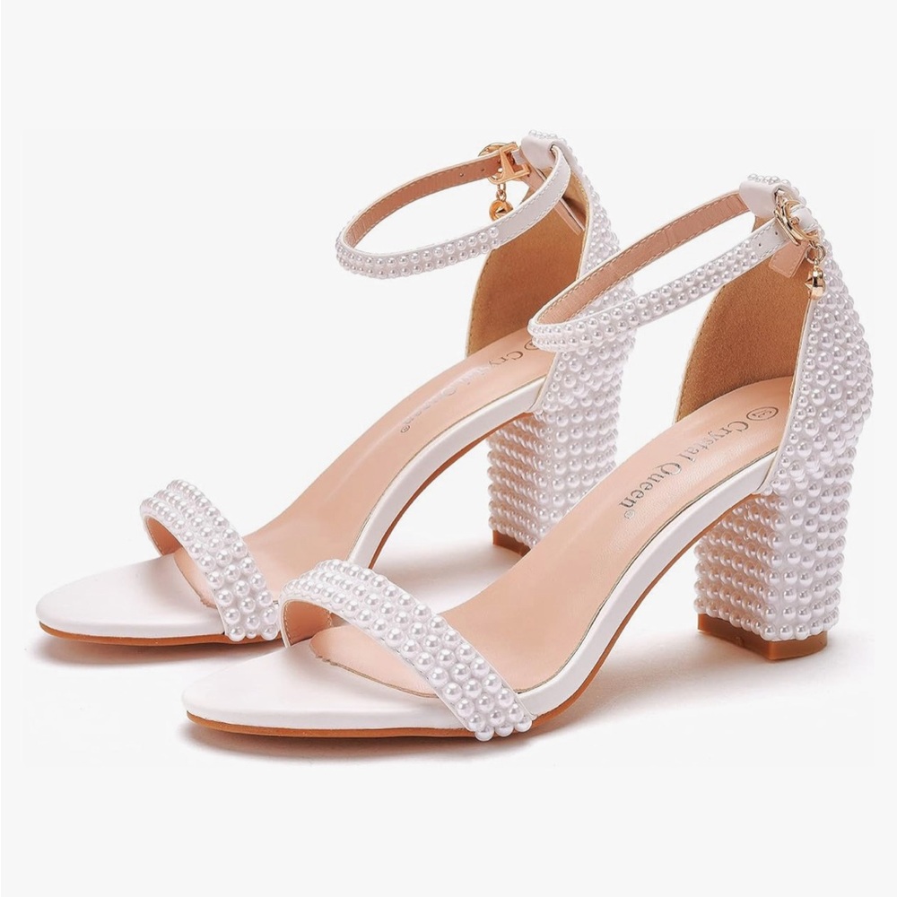 NWT Pearls Block Heel Sandal